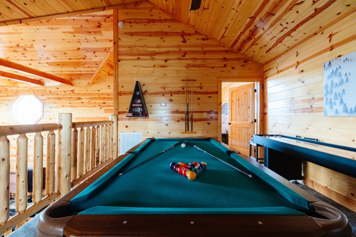 Private Indoor Pool, Hot Tub, Game Room, Putt Putt
