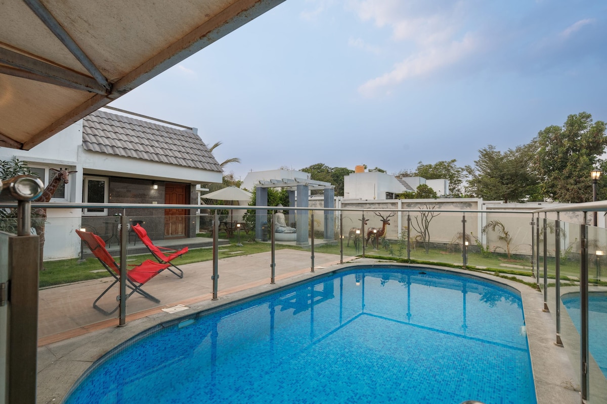 Aqua Luxe Villa By JadeCaps|AC|Pvt Pool|BBQ