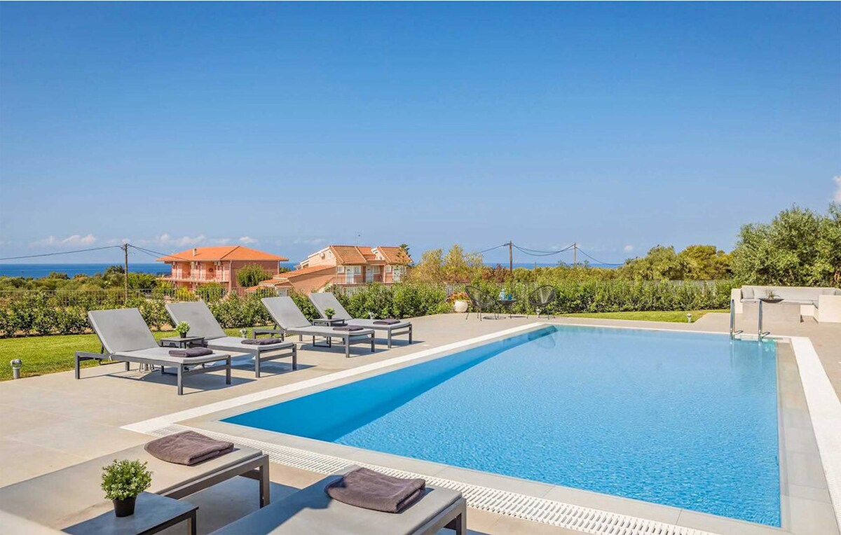 Elegant Svoronata Villa | Sea Views | Kefalonia