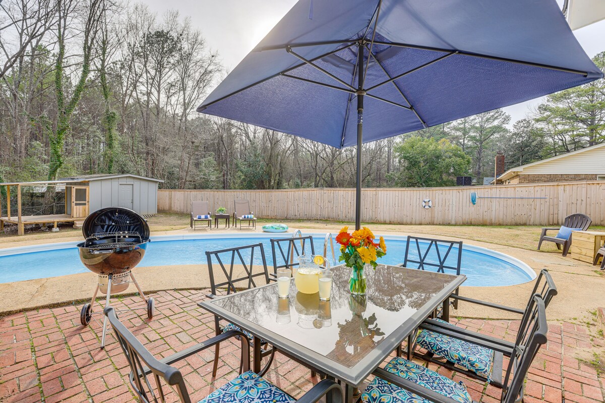 Stylish Home w/ Pool, 5 Mi to Bryant-Denny Stadium