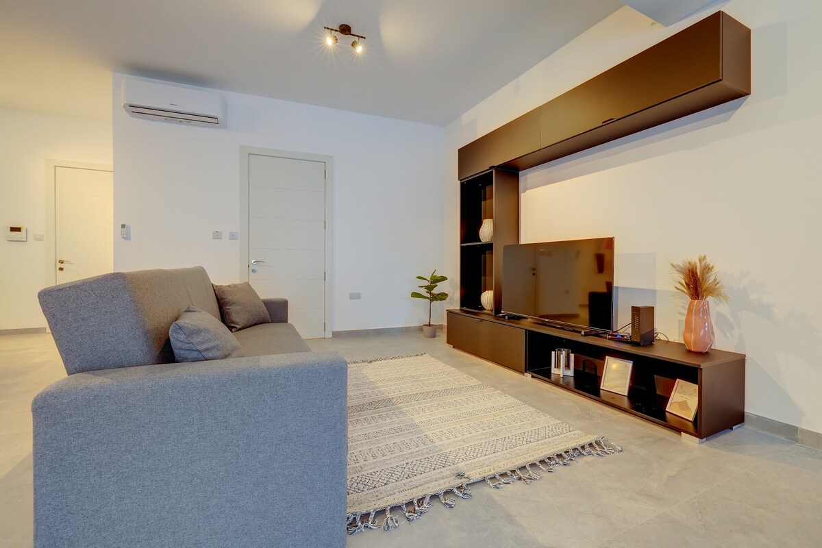 Stylish 3 Bedroom Maisonette in Ghaxaq Village