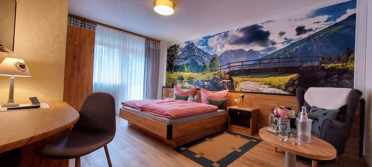 Doppelzimmer „Karwendel“ (Waldhotel am Turm)
