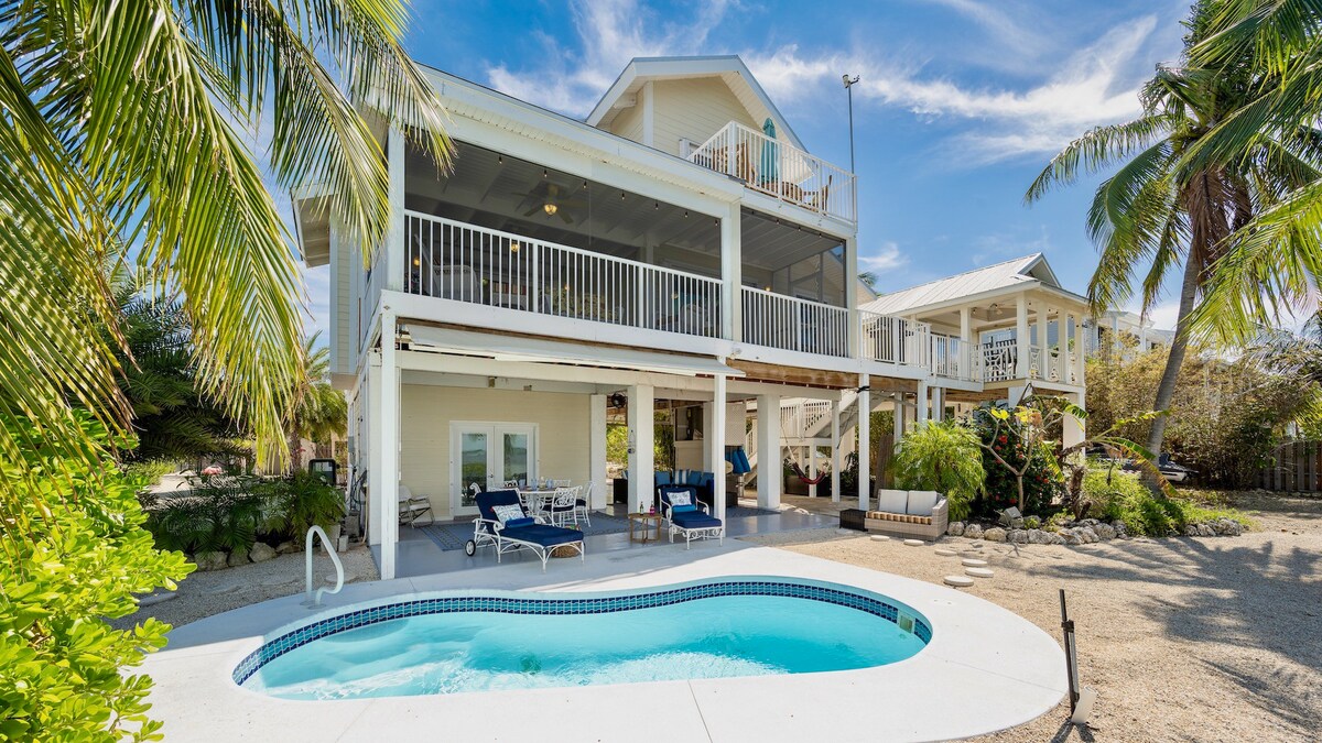 Carefree on Cudjoe at The Bay - Waterfront Home &