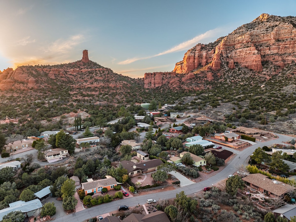 Remodeled+VIEWS+RV Parking -Sedona Cliffside