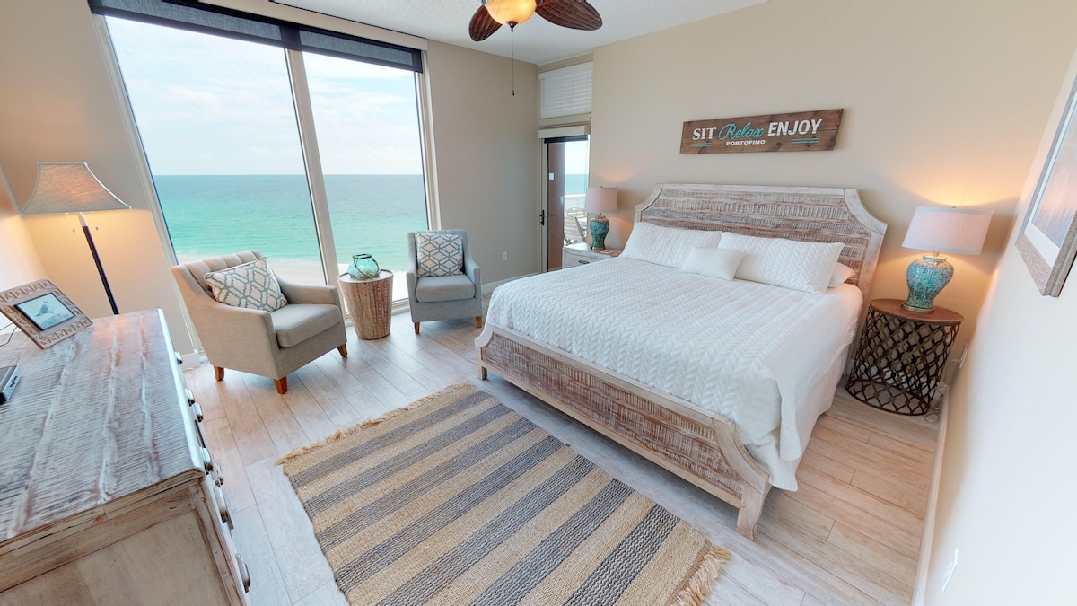 Sleeps 14-Stunning Ocean Front Views-Luxury Resort