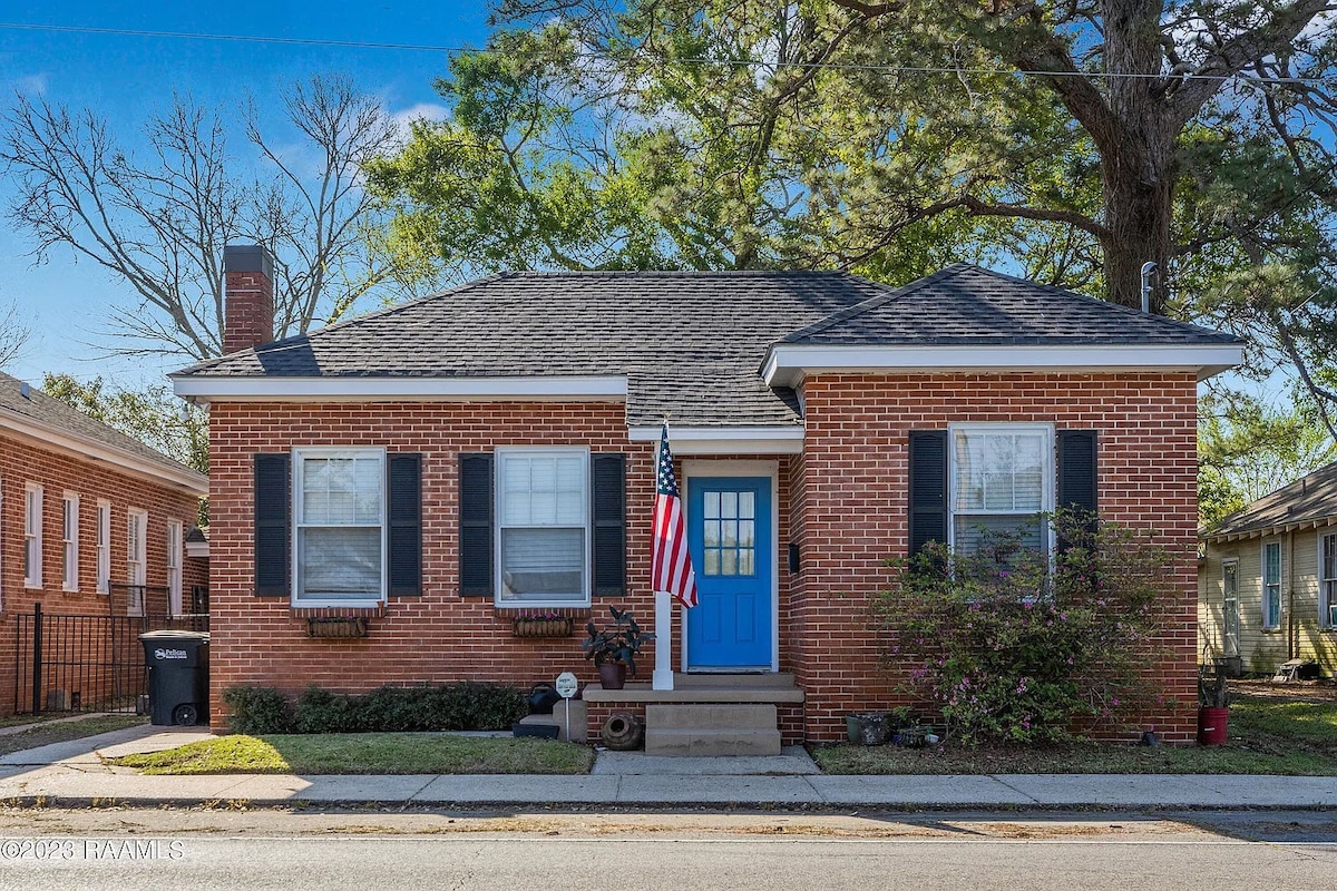 Historic Home w/ a Fresh Look - Downtown