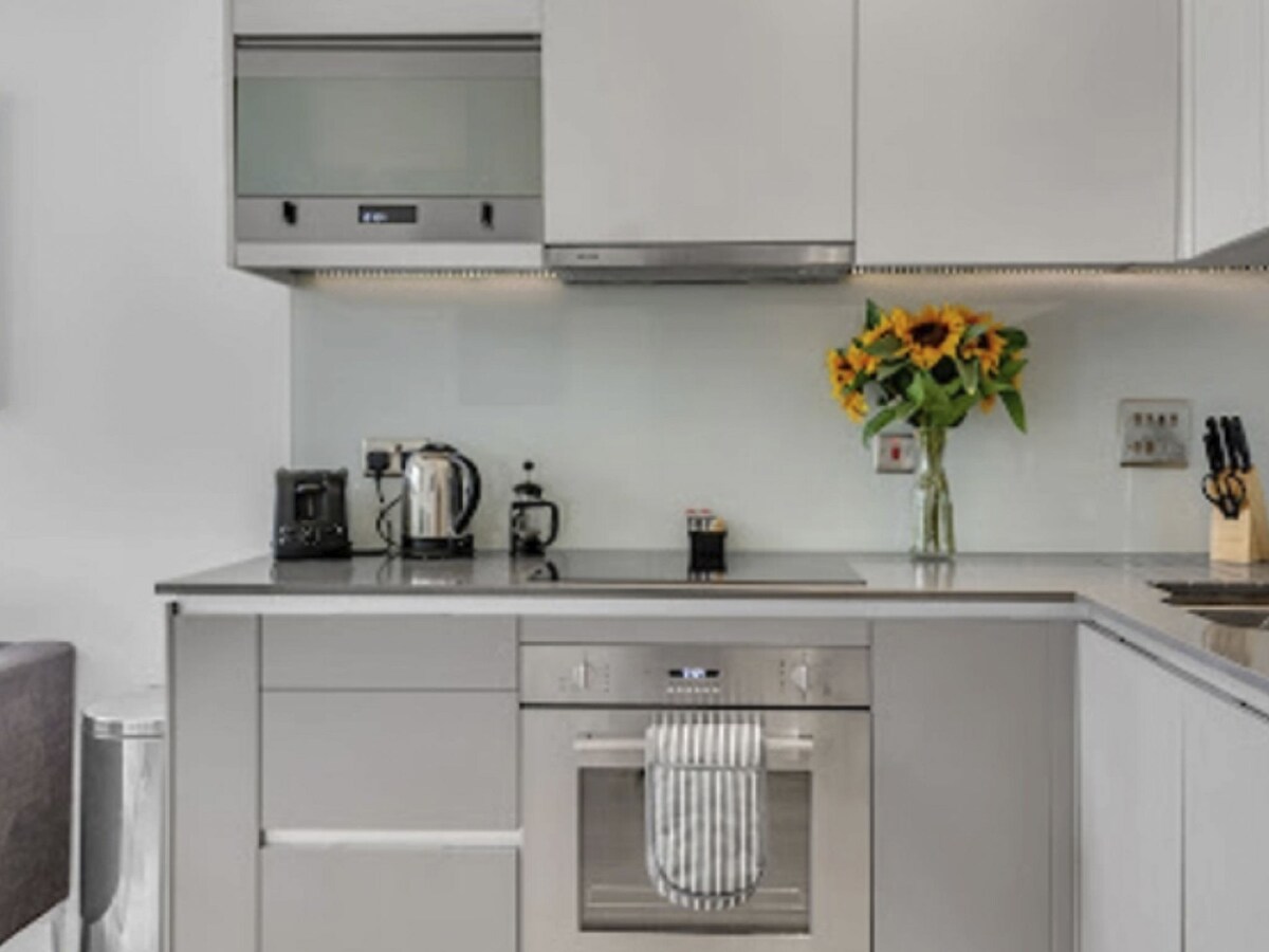 Regents Park Serviced Apartment by Interhome