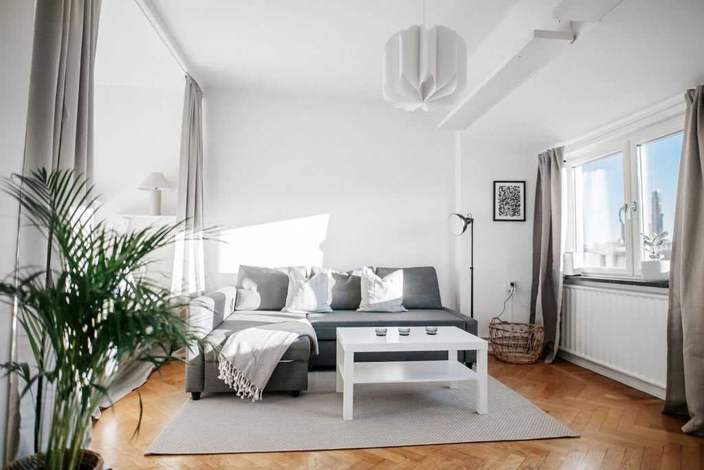 Cozy and modern top-floor apartment in Östermalm
