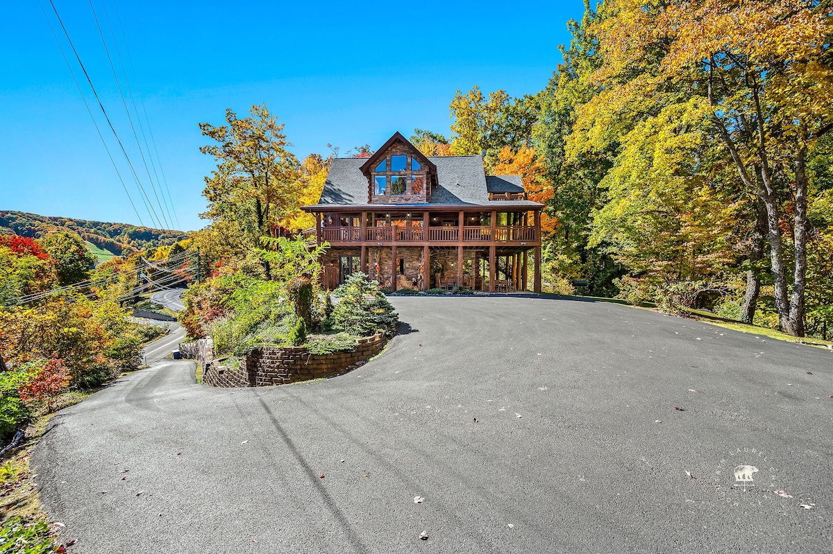 Blue Mountain Lodge: A Luxury Mountain Escape