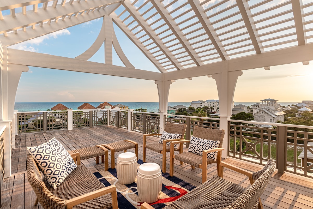 Rooftop Deck, Gulf Views, Pool, Walk to Beach