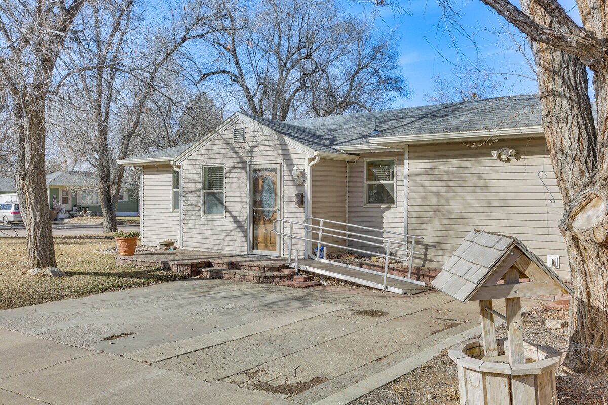 Single-Story Gillette Home: Walk to Lake & Trails!