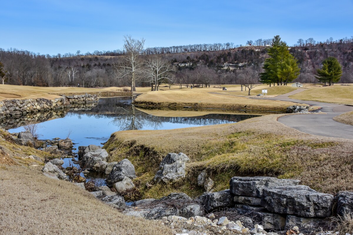 Birdie Bliss Bungalow – A Golf Lover’s Paradise!