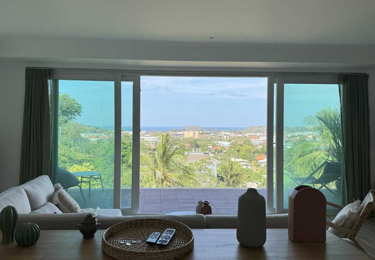 Boho chic sea view apartment in Kata