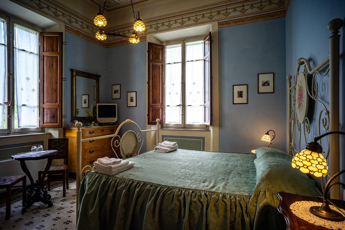 Ghirlanda di Rose Double Room in Art Nouveau style