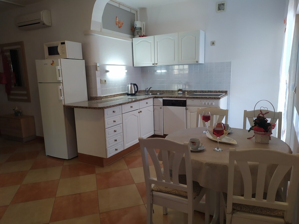 A-22598-a Two bedroom apartment with balcony and