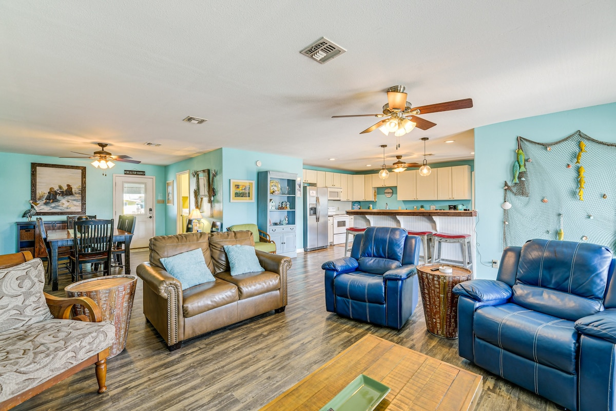 Rockport Home on Canal: Dock + Aransas Bay Access!