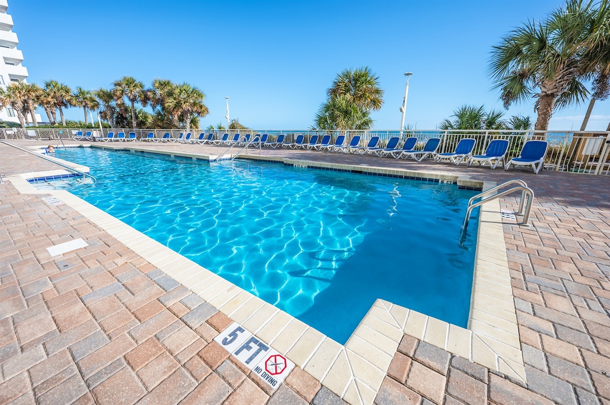 Baywatch Updated w/ Direct Ocean Front View, Pools