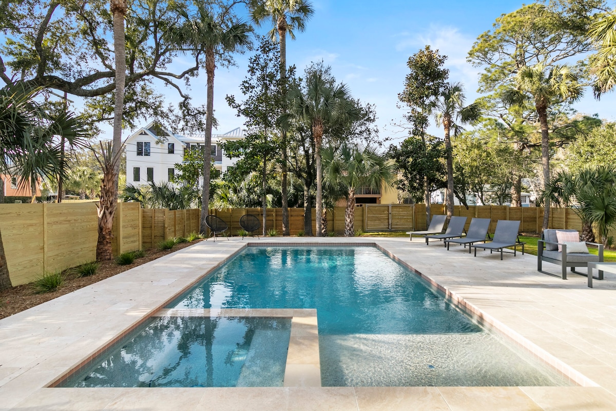 Green Wave-Newly Remodeled-Pool Spa-Two Porches