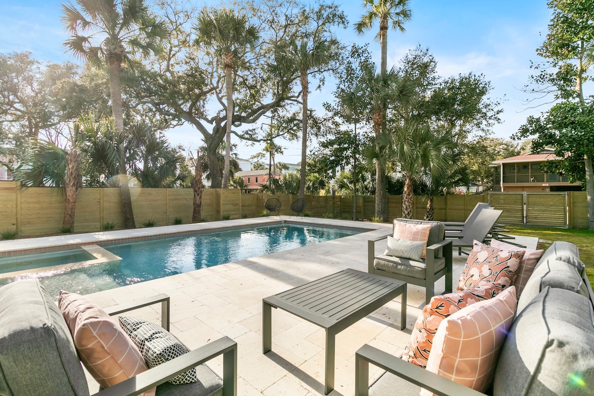 Green Wave-Newly Remodeled-Pool Spa-Two Porches