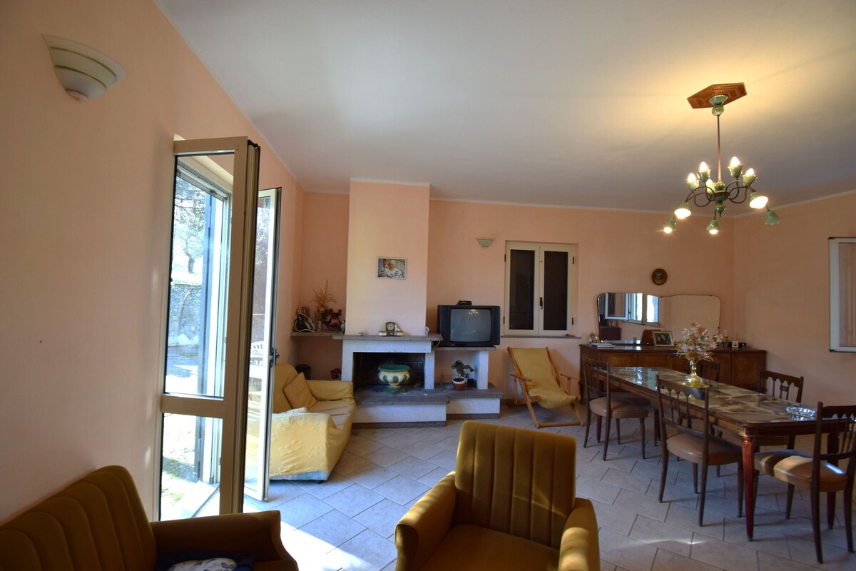 Villa Rinaldo In Cosenza With Private Garden - Vil