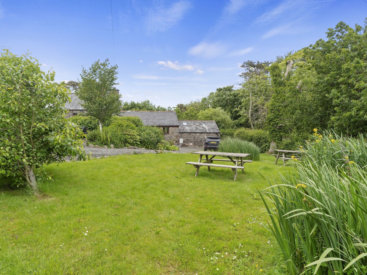 Damson Cottage, cosy barn  Nr. Scafell Pike