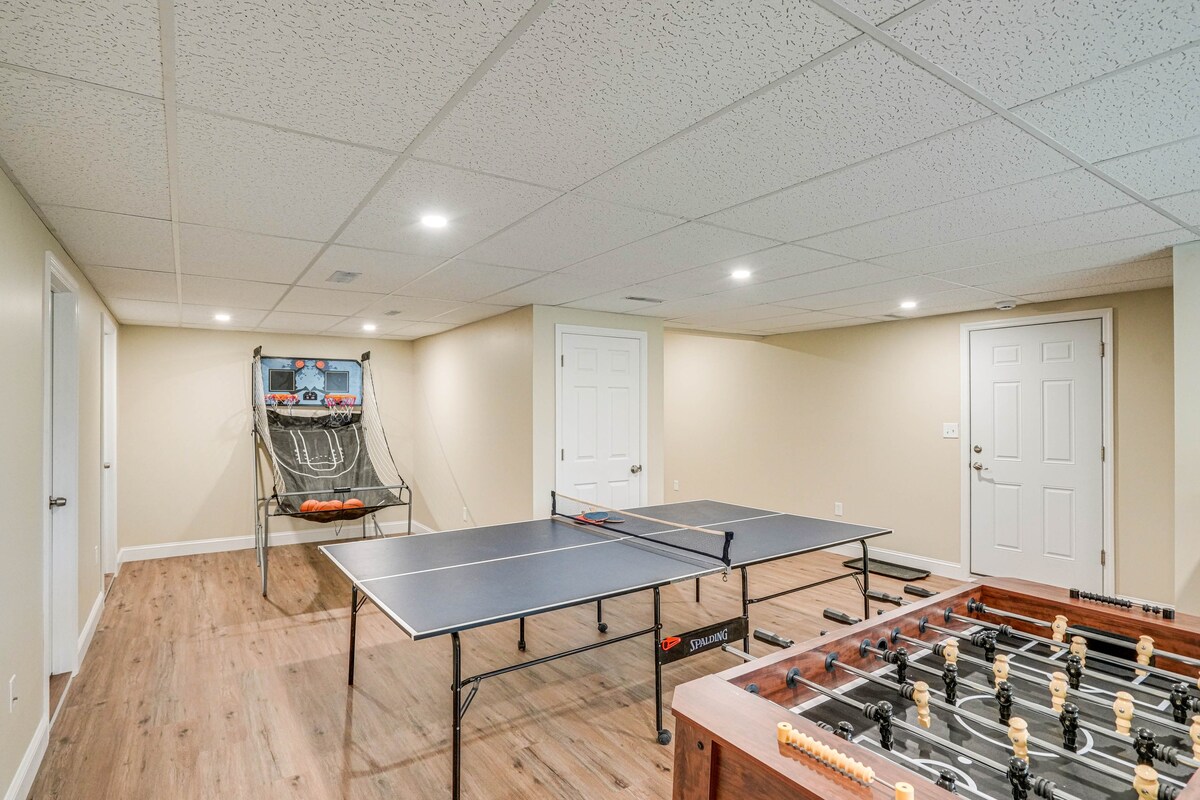 New York Escape w/ Game Room, Deck & Gas Grill!