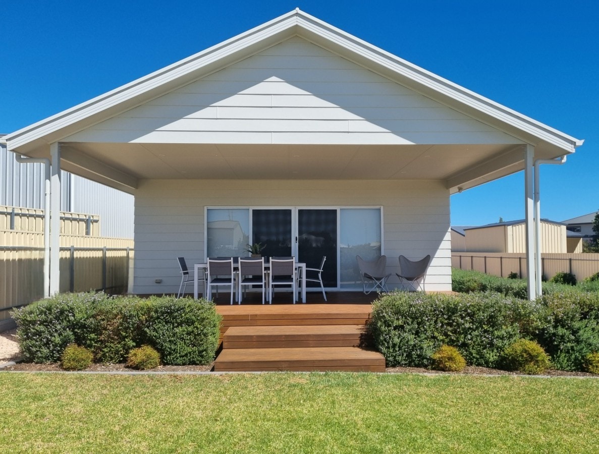 The Hideaway - Charming 4 BR Home in Moonta Bay