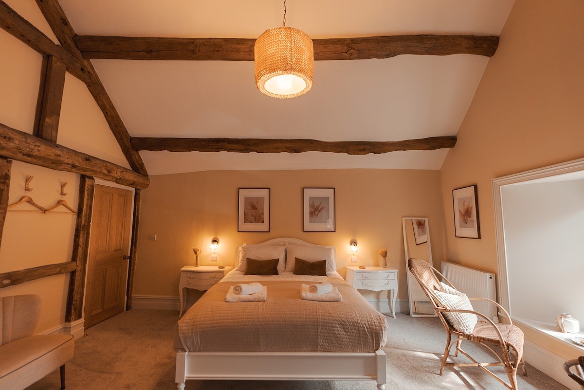 A Wow Suite within a 16thC listed building
