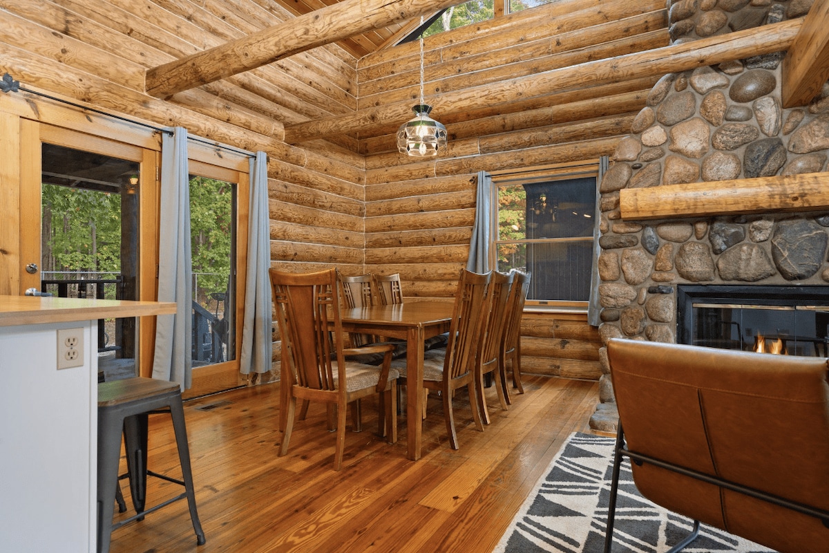 Sunflower Cabin - Pet Friendly