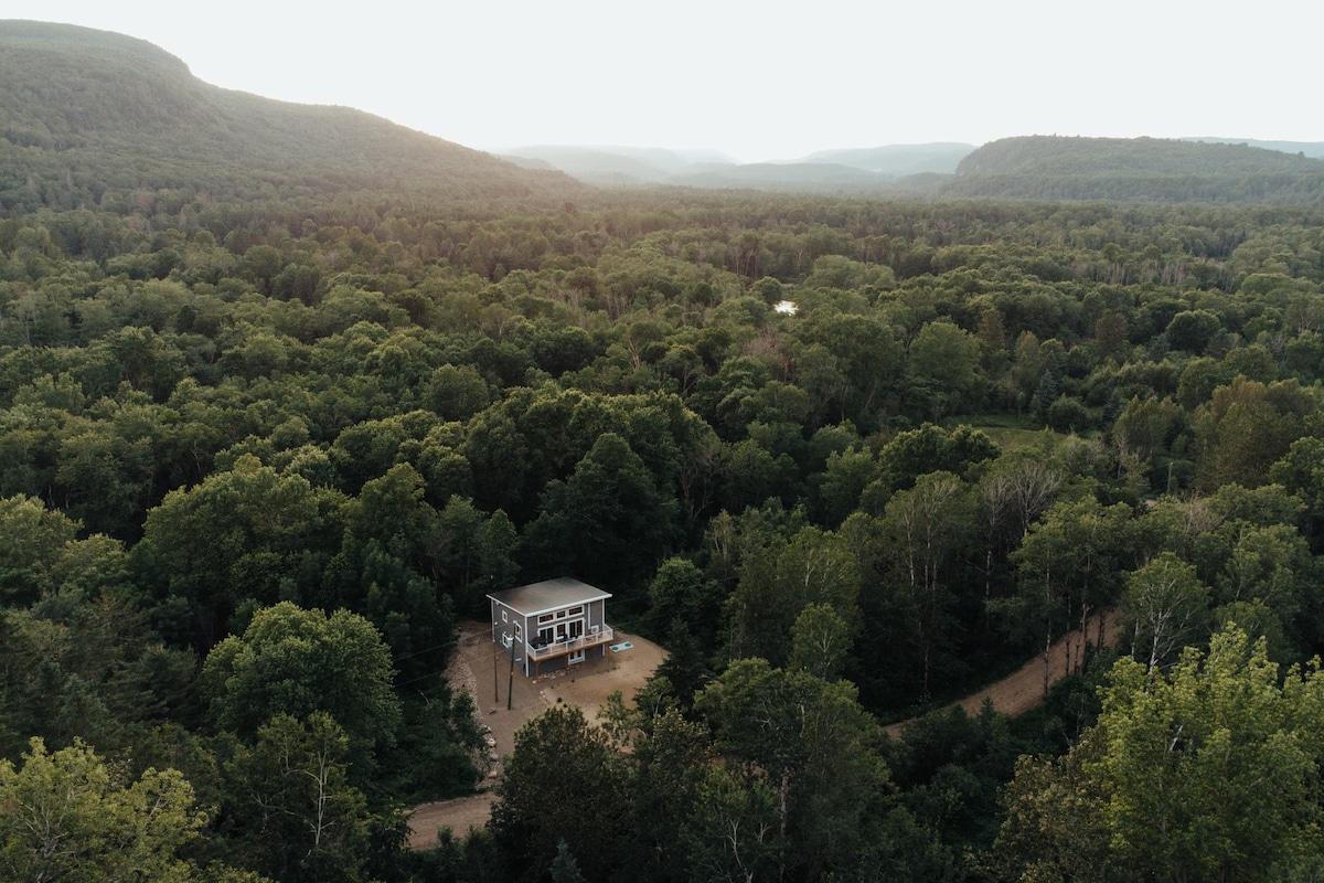 Private trails and beach with SPA