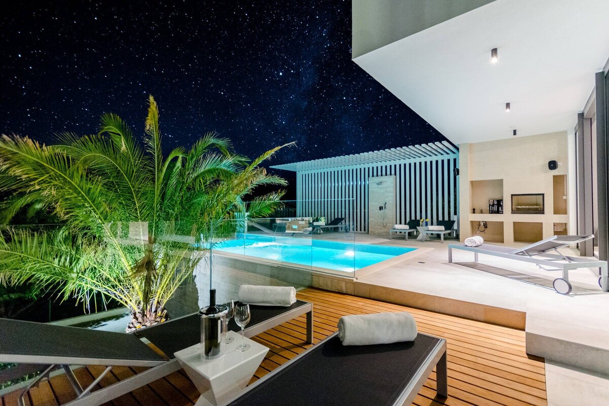 Luxury Villa Pont & Ourea with 2 heated pool