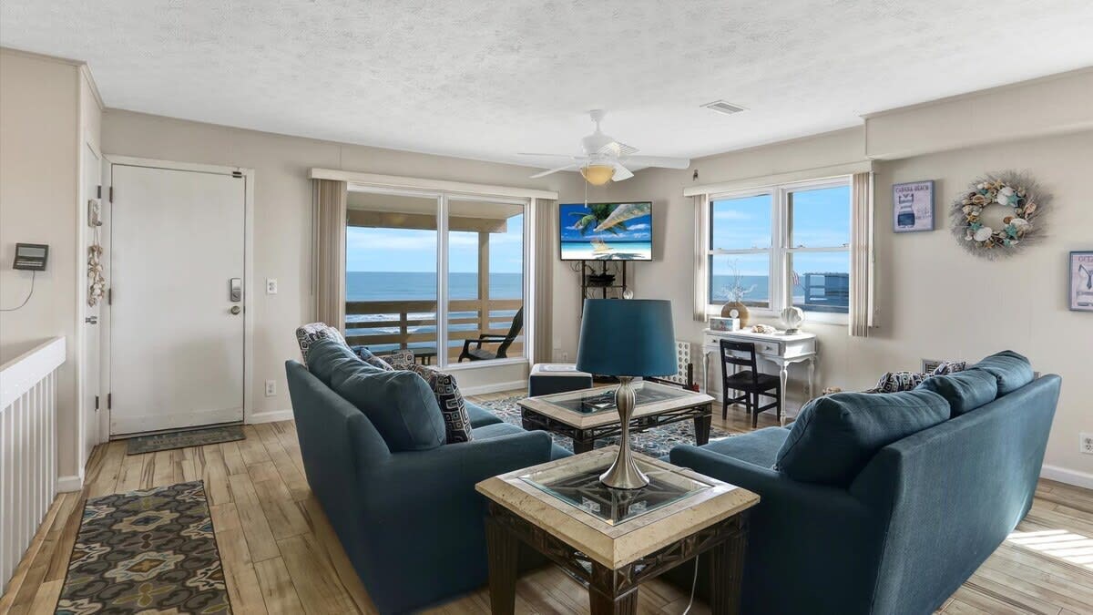 Turtle's Nest | Wren Beach Rentals by Portoro