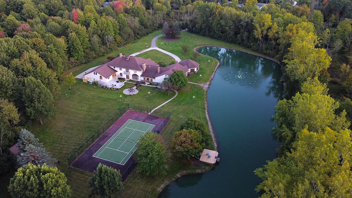 12,700 sf 7 Room Mansion on 18 acres