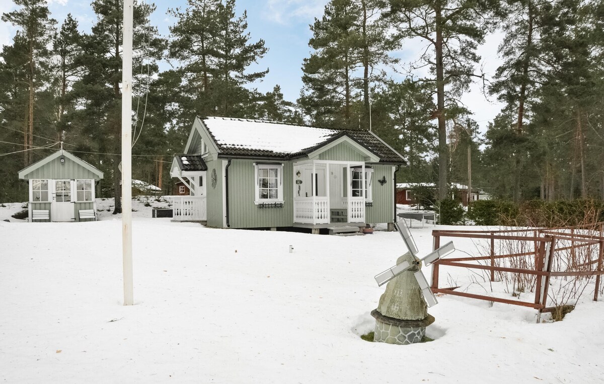 Pet friendly home in Väse with lake view