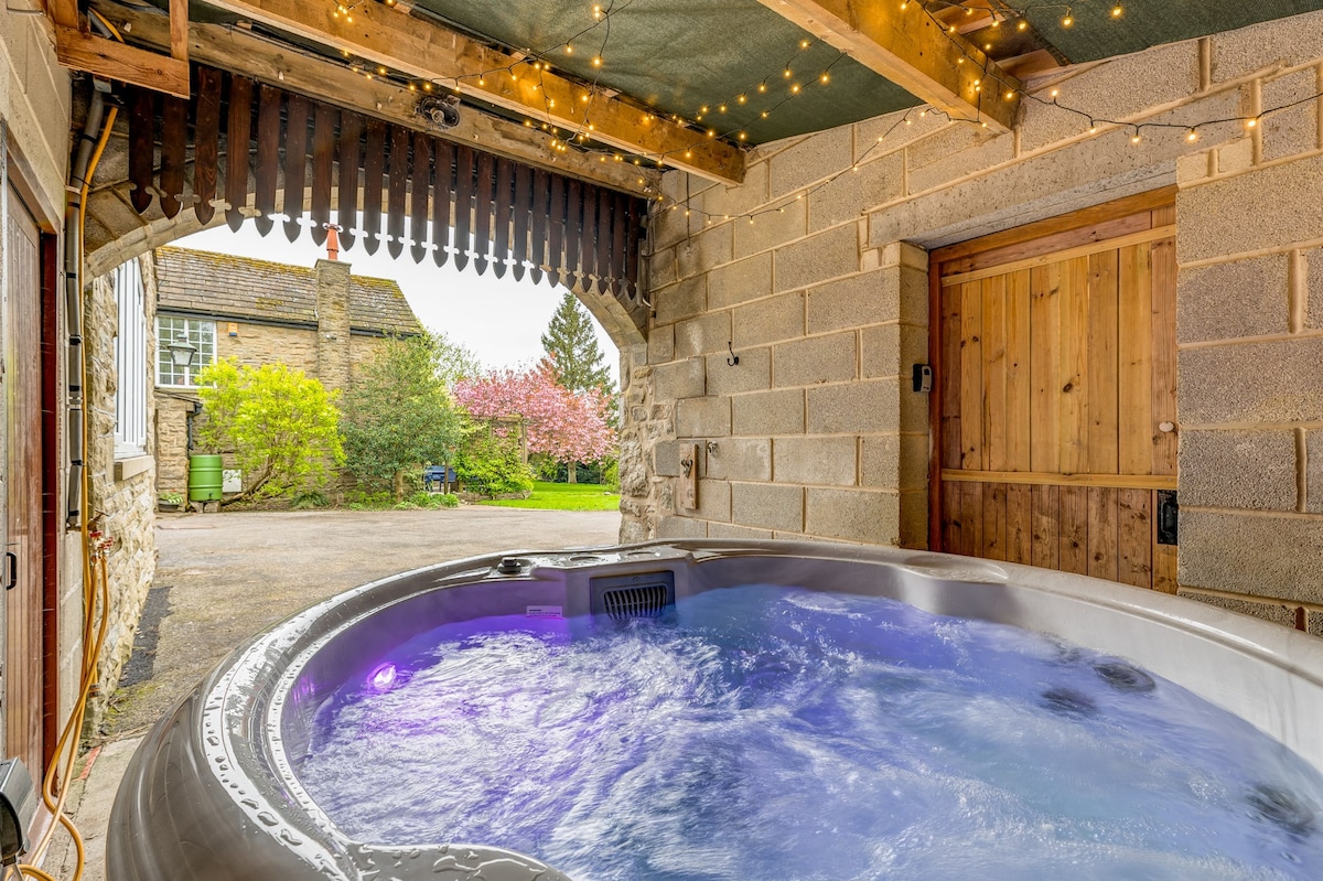 Hot Tub 1-Bed Central Malham Wellbeing Escape