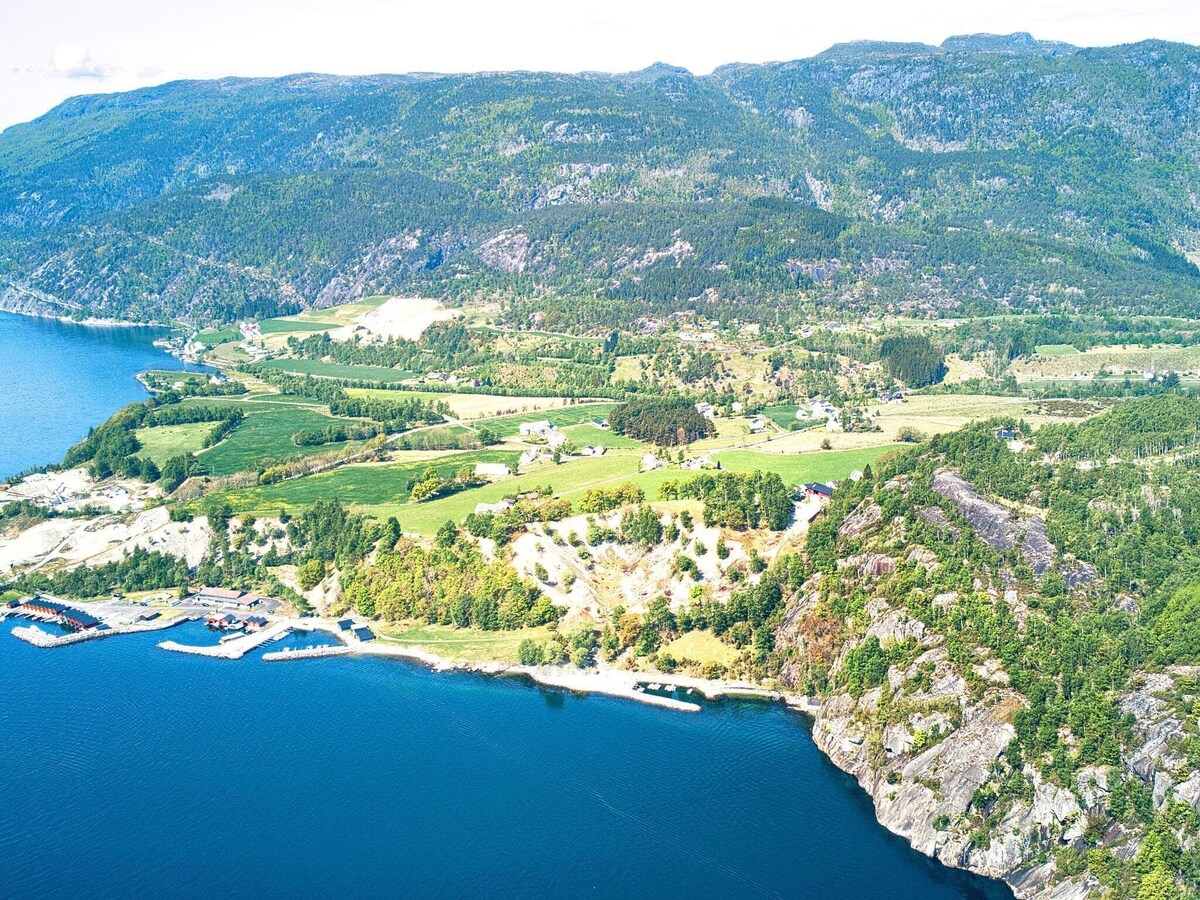 19 person holiday home in jøsenfjorden