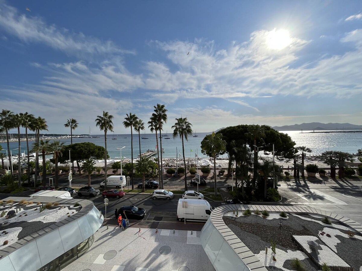 207 Cannes La Croisette Seafront Studio, balco