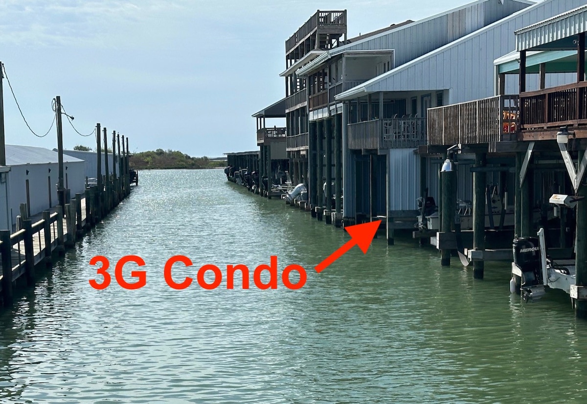 3G Condo Waterfront New Listing