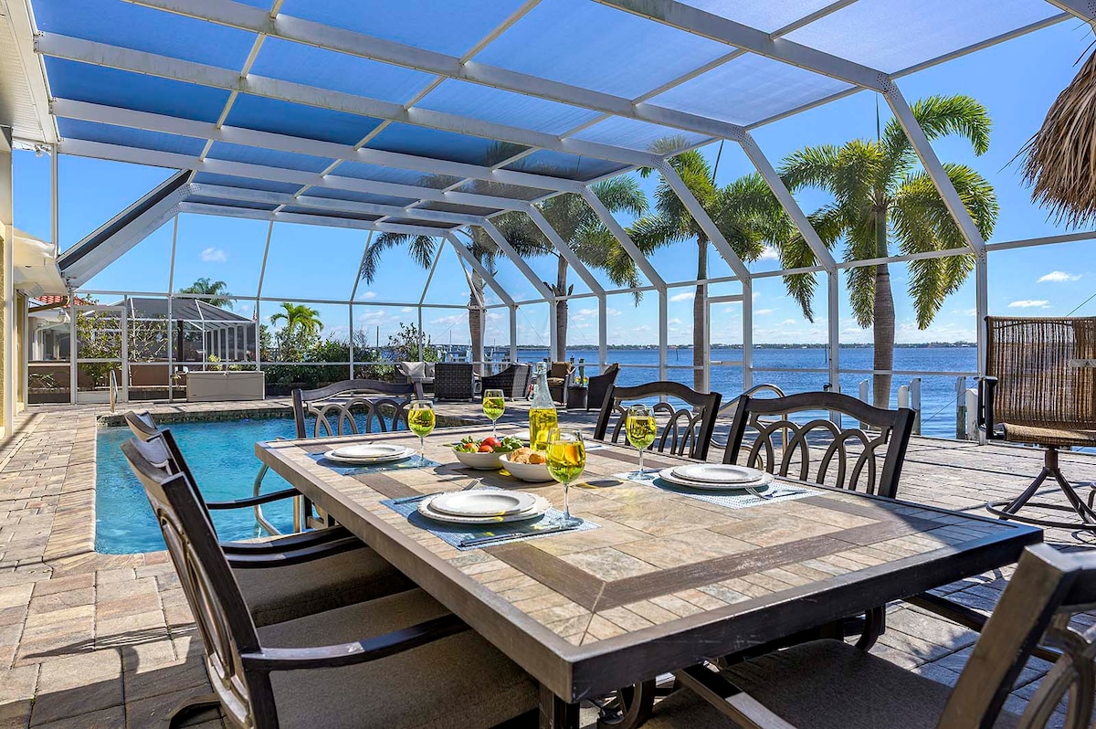 Tiki Time - Charming Villa on Caloosahatchee River