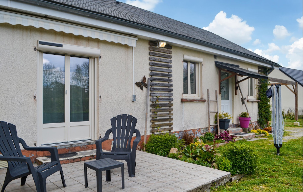 Nice home in Marcillac-La-Croisille with Wi-Fi