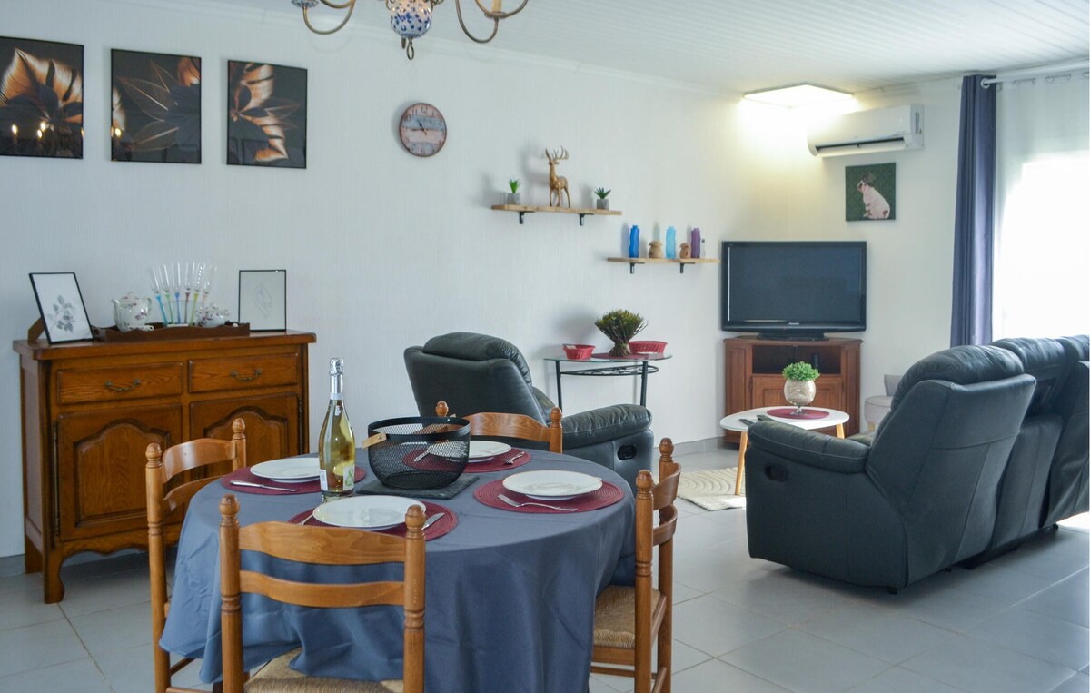 Nice home in Marcillac-La-Croisille with Wi-Fi