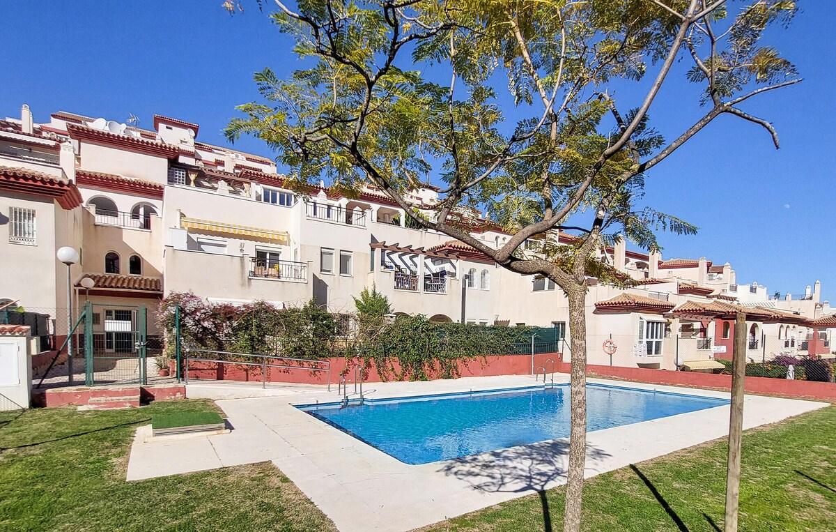 Beautiful apartment in Benalmádena with Wi-Fi