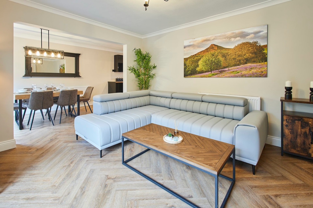 Host & Stay | Roseberry Topping Townhouse