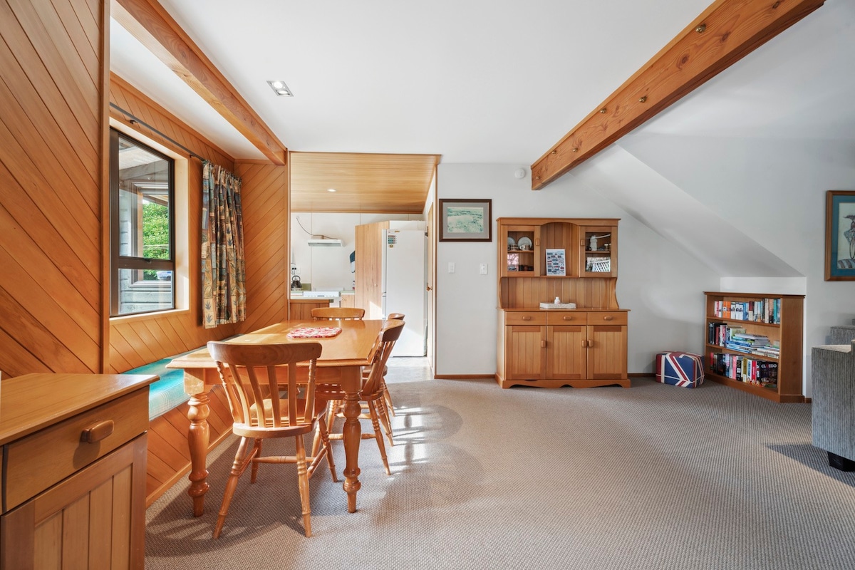 So Good On Sargood - Wanaka Holiday Home