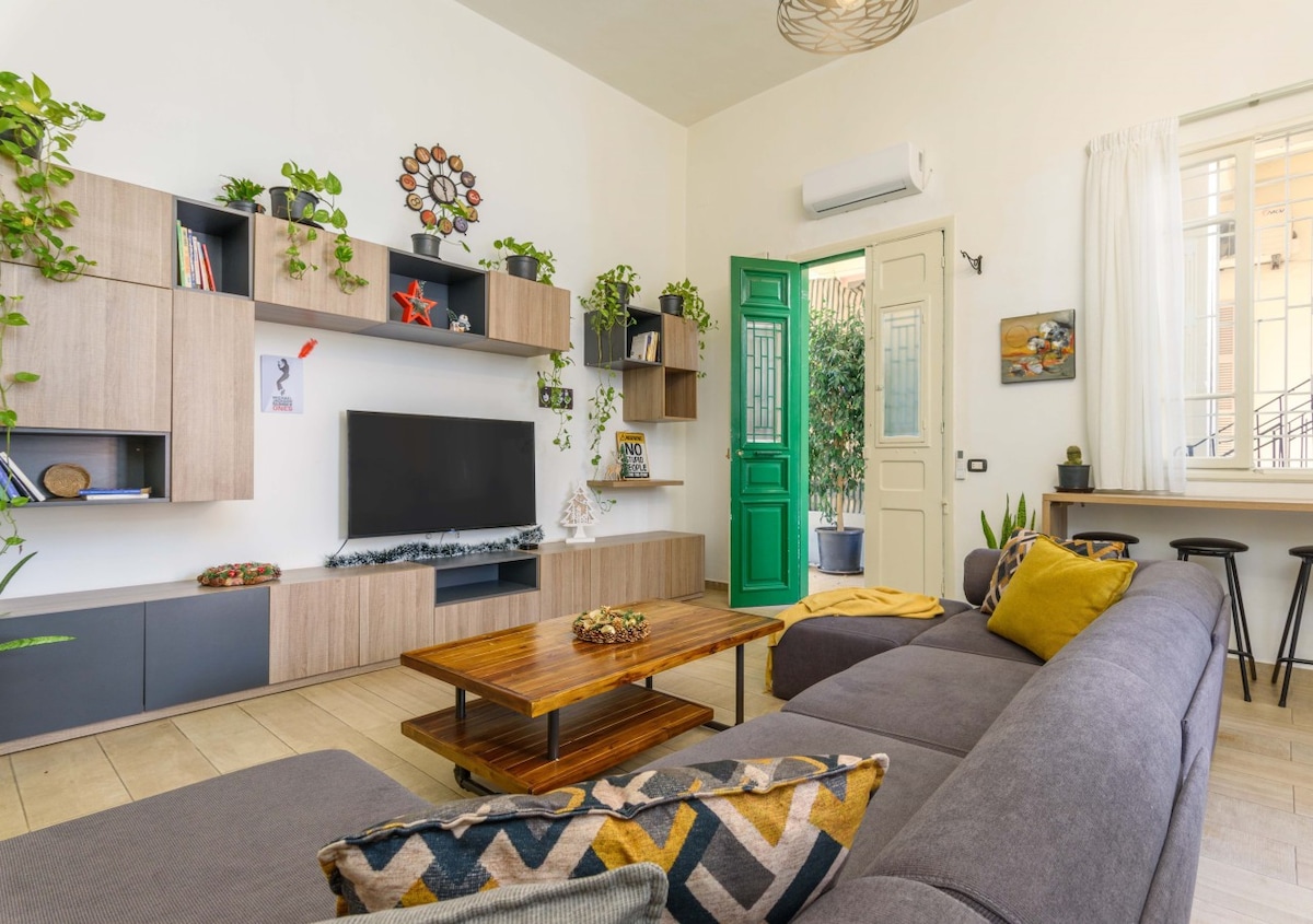 Rosario 2-Bedroom Apartment in Mar Mikhael