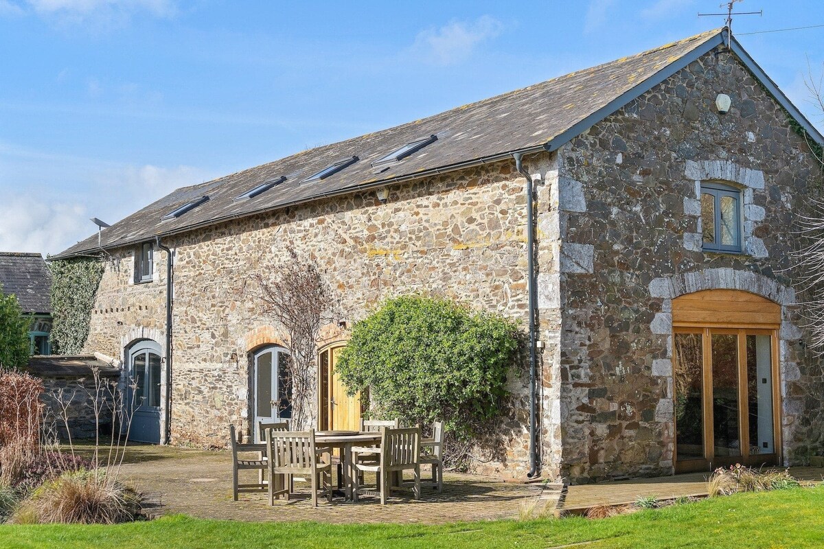 Spacious Farmhouse on the Edge of Dartmoor