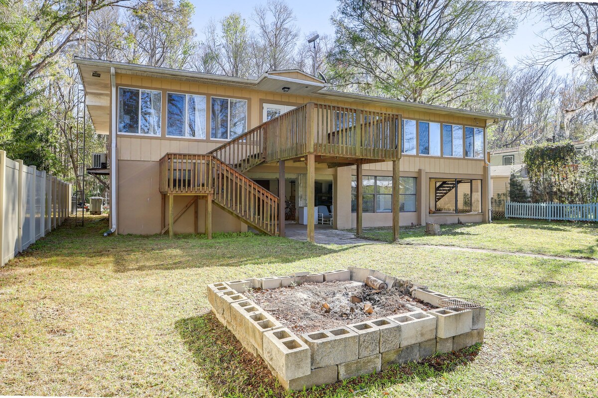 ‘The Otter House’ on Suwannee River Near Cedar Key