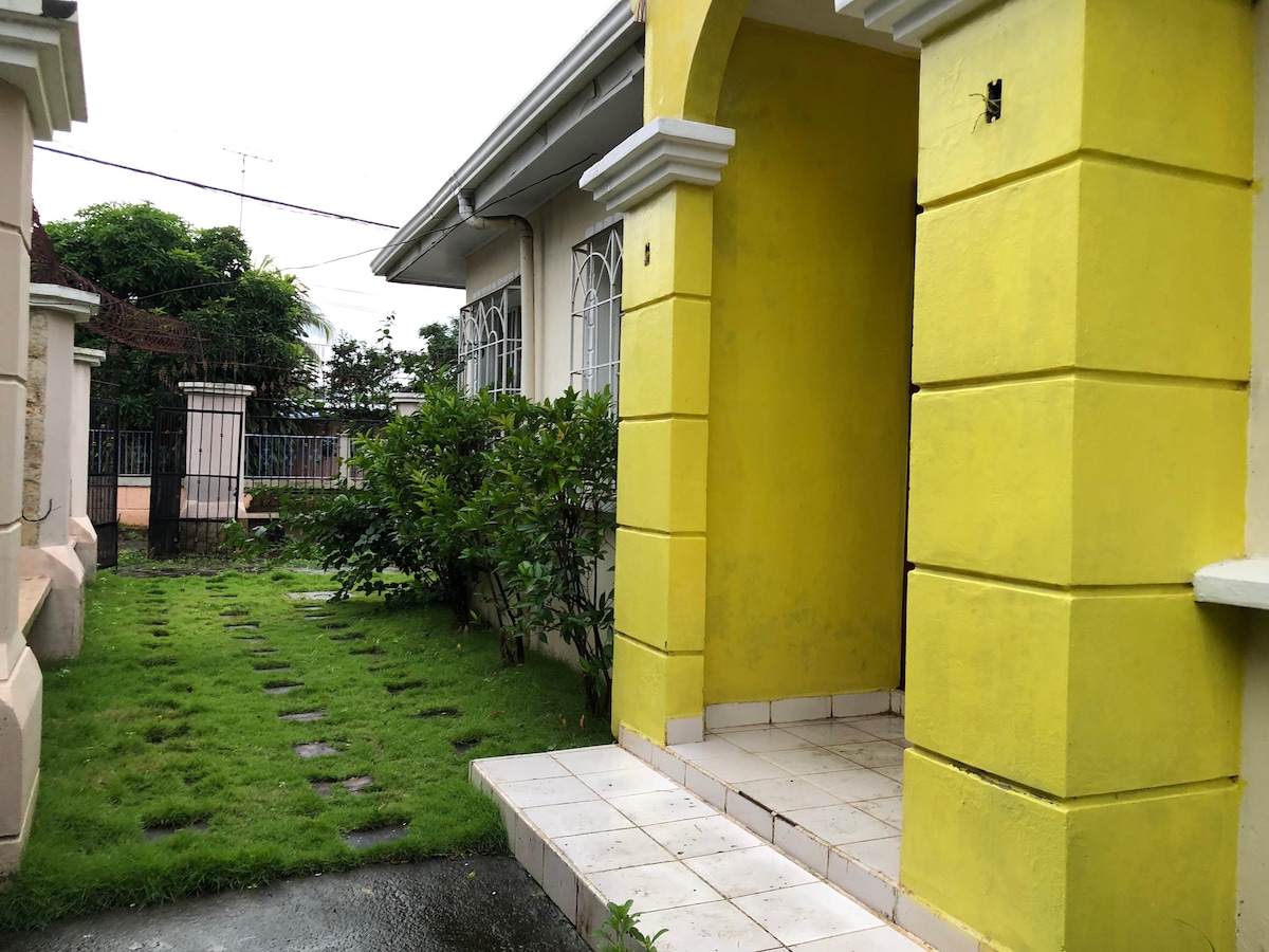 Friendly 4-Bed House in Managua