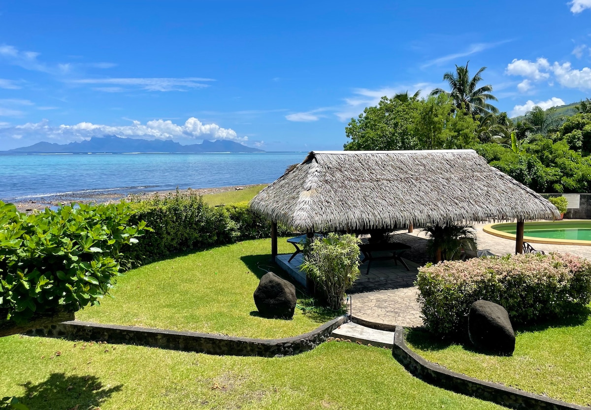 Kahaia beach home with pool amazing seafront