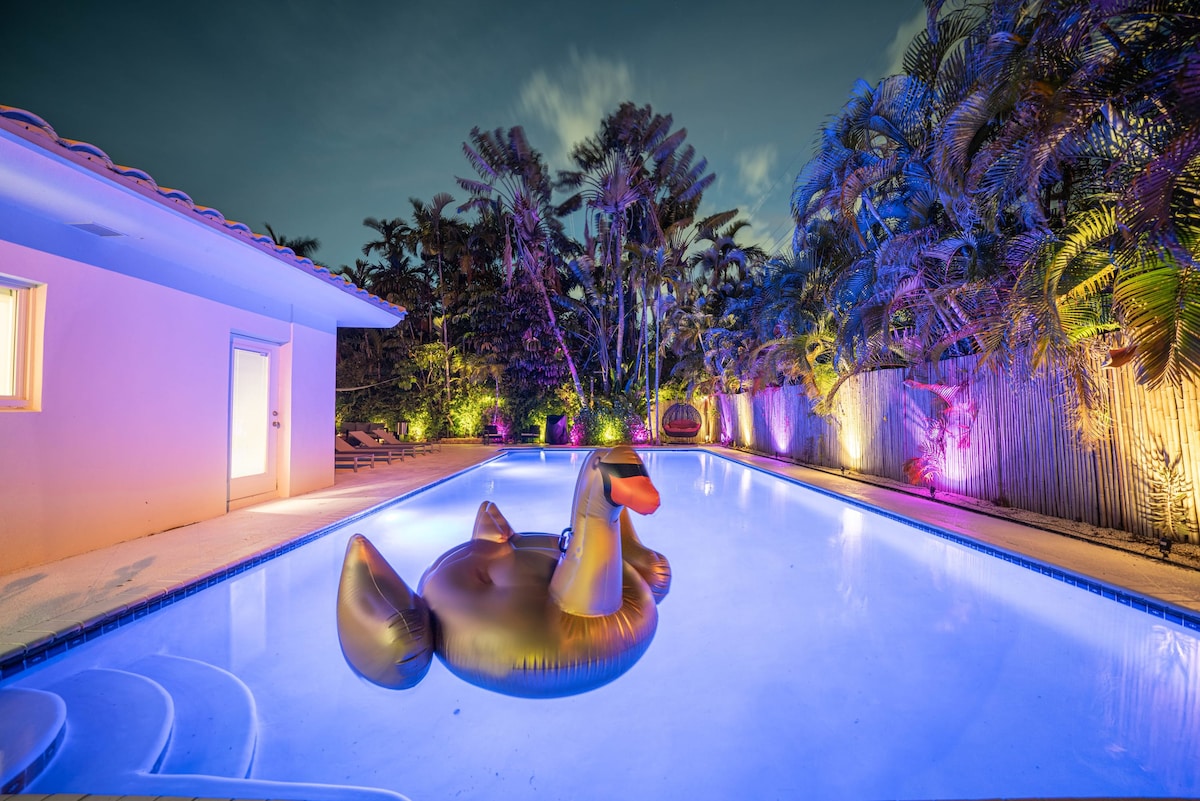 New Villa Paradiso 15 Minutes from Miami Beach